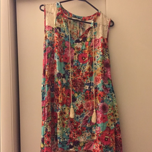 Umgee Dresses & Skirts - Floral dress Umgee Dresses & Skirts - Floral dress